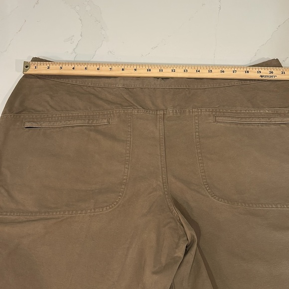 Mountain Hardwear Tan Cargo Outdoor Workwear Cotton Shorts Size XXL - Picture 7 of 13